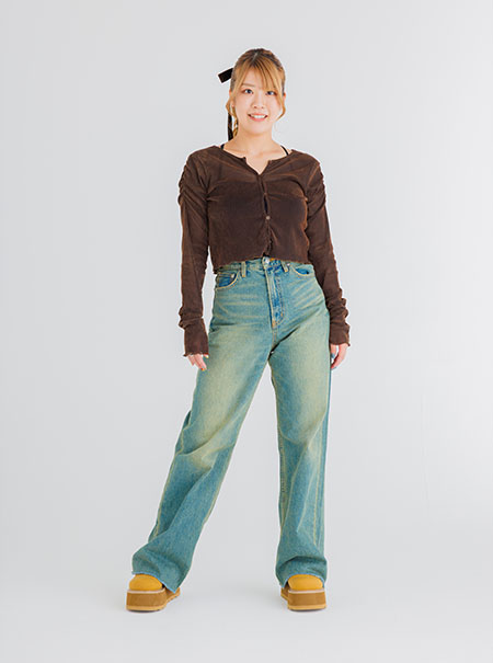 松下 莉子 全身